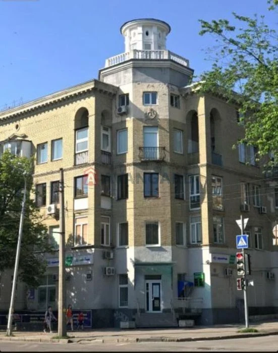 Продаж квартири по пр. Соборному 60