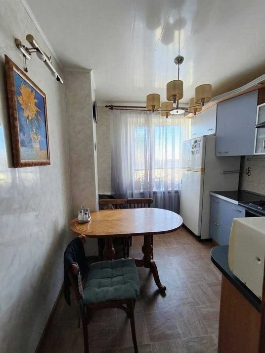 ПРОДАМ 3-ох кімнатну квартиру в Бородинському районі
