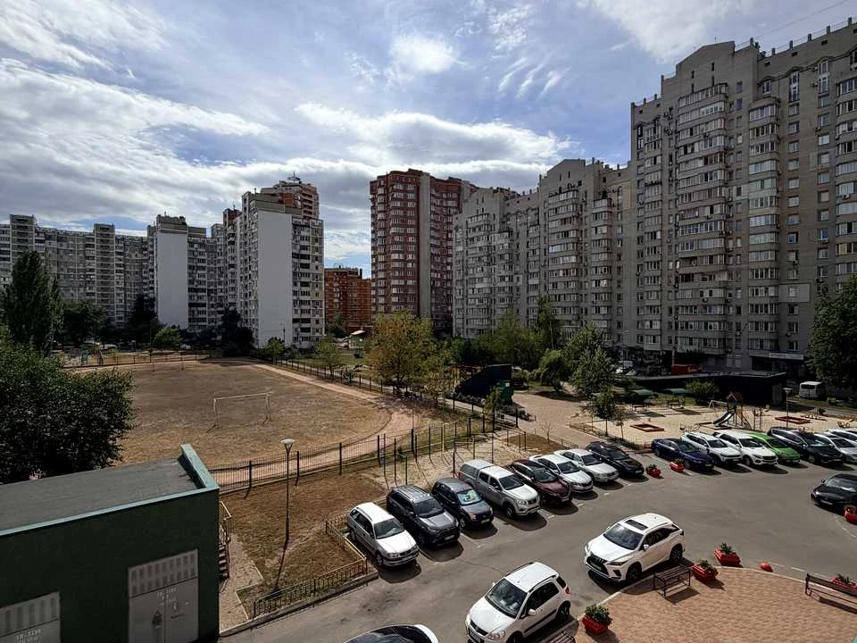 Квартира. Київ, Княжий Затон вул.