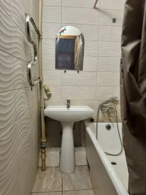 Без% Сдам велику1к квартиру, Метро Дорогожичі 5хв пішки, 44