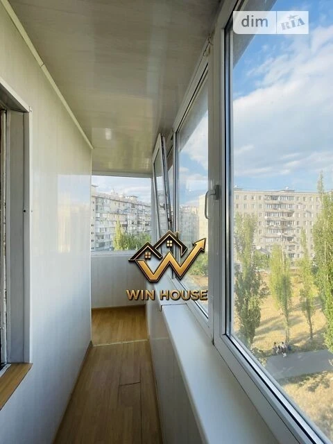 Продаж 2к квартири 65.2 кв. м на вул. Левка Лук'яненка 2А •
