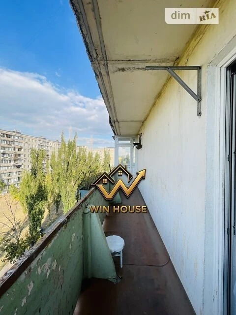 Продаж 2к квартири 65.2 кв. м на вул. Левка Лук'яненка 2А •