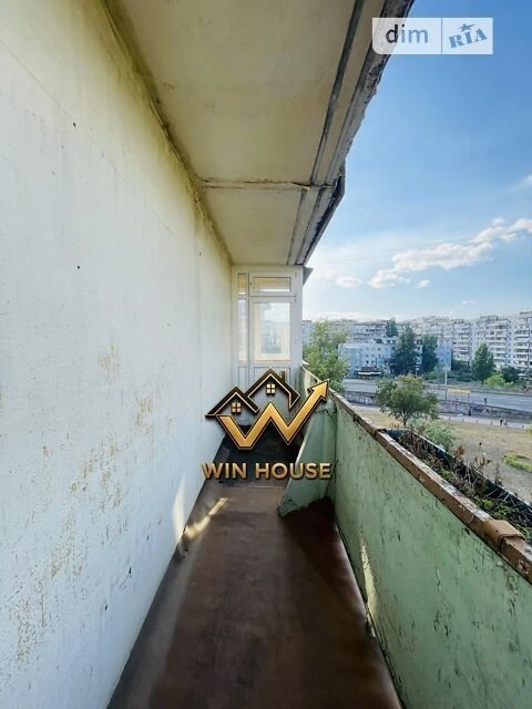 Продаж 2к квартири 65.2 кв. м на вул. Левка Лук'яненка 2А •