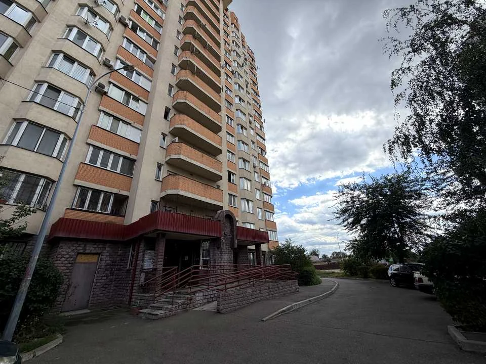 Квартира. Київ, Алматинська вул. (Алма-Атинська)