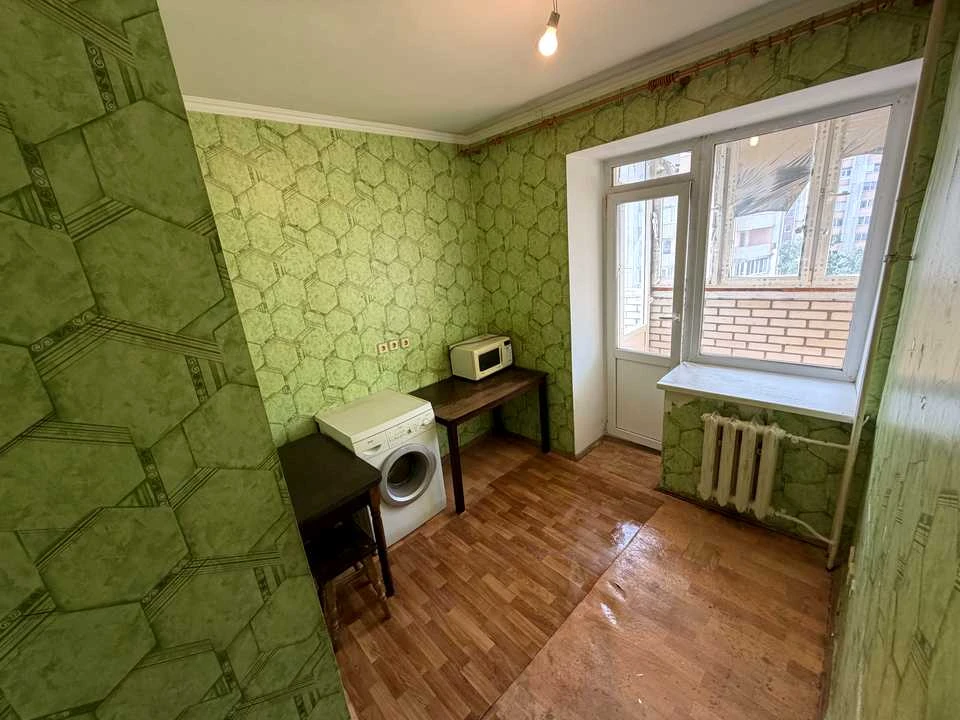 Квартира. Київ, Алматинська вул. (Алма-Атинська)
