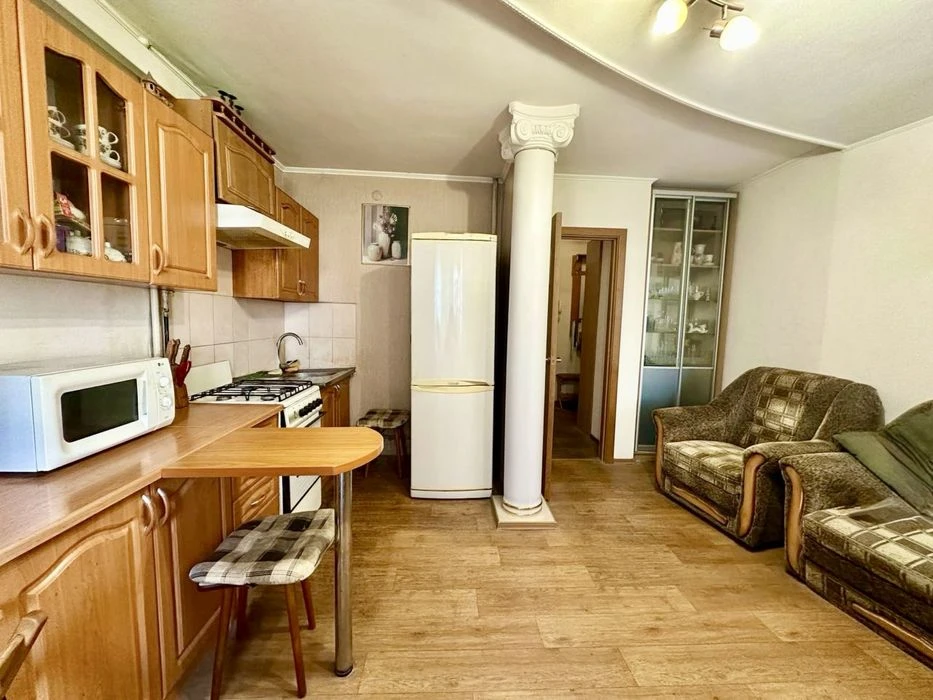 Продам 1 кім квартиру 40м2, з/м Перемога 3, вул. Мандриківсь