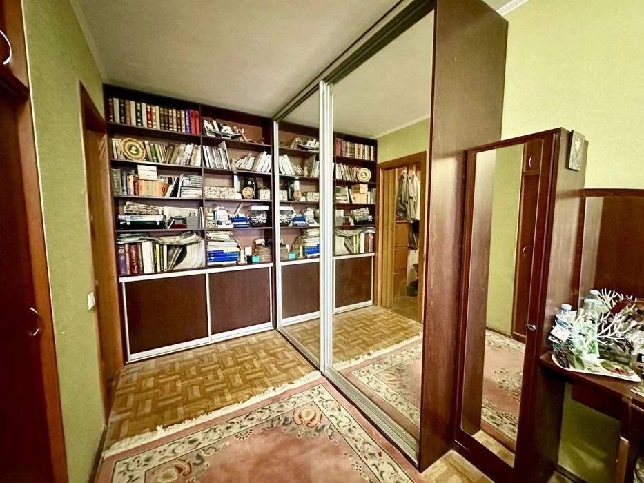 Продам 1 кім квартиру 40м2, з/м Перемога 3, вул. Мандриківсь