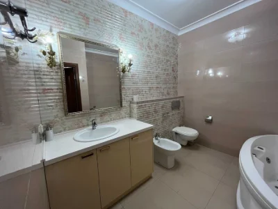 Оренда 3 кімнатної квартири, 135мПечерськ, вул. Коновальця 3
