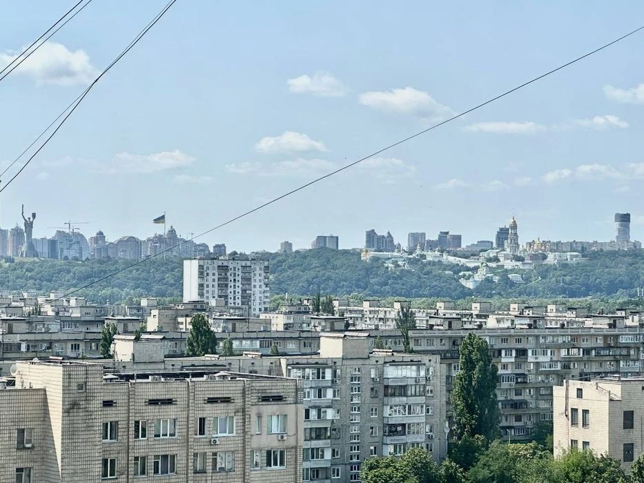 Вигідно! Оренда видової 2 кімн Березняки Тичини 13