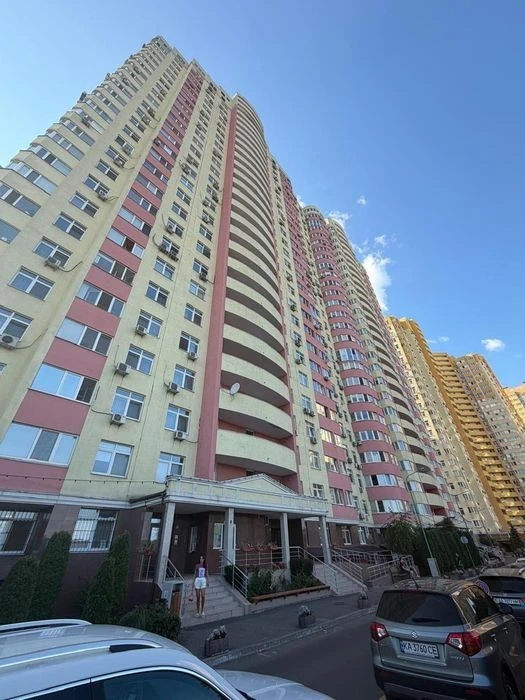 Оренда 2-кімн квартири в ЖК «Яскравий», Оболонь ( 1-й поверх