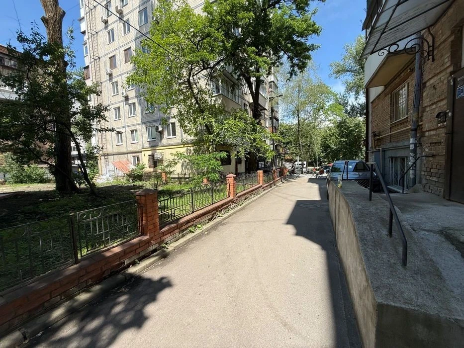Оренда 2к Дорогожицька 15-А Дорогожичі Шевченківський Сирець