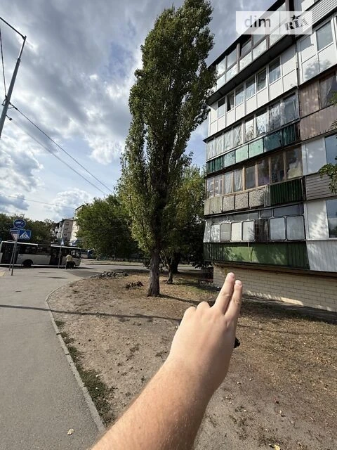 Продаж 2к квартири 48 кв. м на вул. Остафія Дашкевича 22 • I