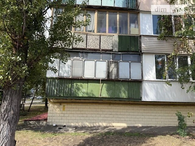 Продаж 2к квартири 48 кв. м на вул. Остафія Дашкевича 22 • I