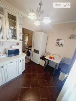 Продаж 2к квартири 53 кв. м на вул. Ревуцького 18 • ID 34819