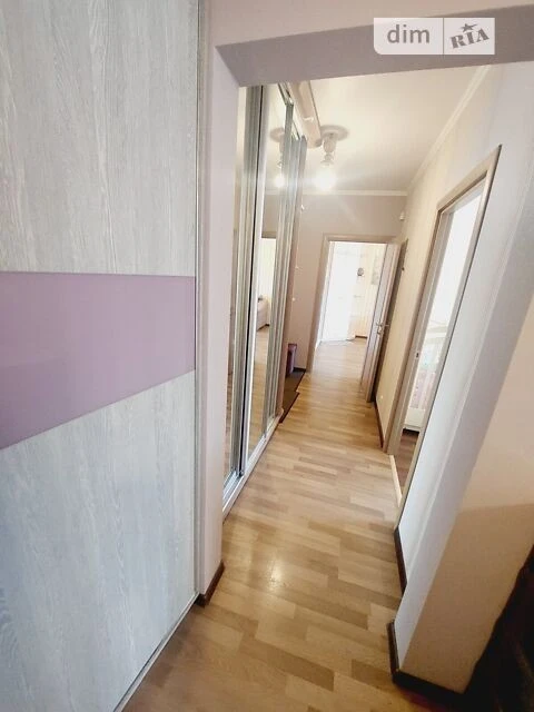 Продаж 2к квартири 53 кв. м на вул. Ревуцького 18 • ID 34819