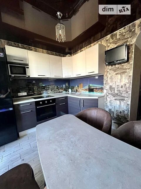 Продаж 2к квартири 45.4 кв. м на просп. Голосіївський 19 • I