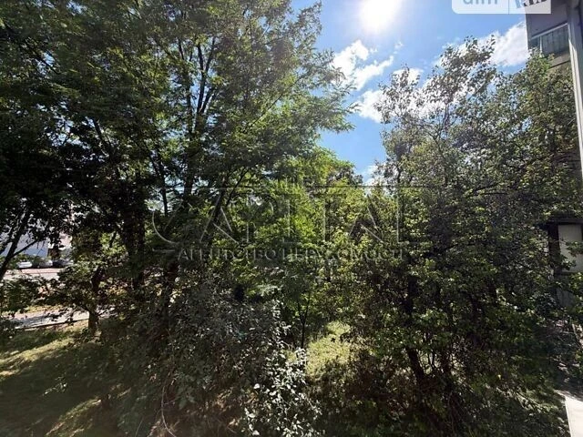 Продаж 2к квартири 43.4 кв. м на вул. Дегтярівська • ID 3482