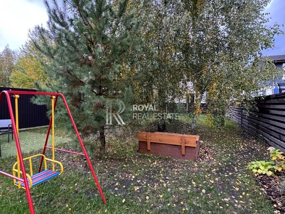 Будинок. Київ, Сосновий пров.