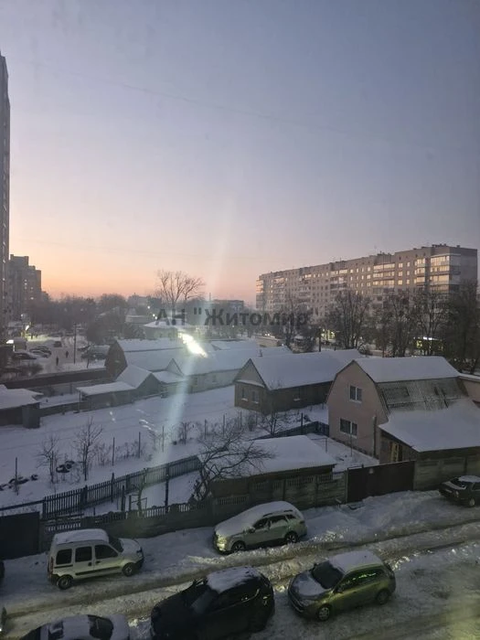 Продається 2-кімнатна квартира в ЖК «Полісся-2»