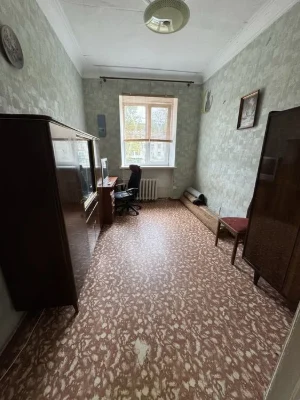 3к сталинка 70 м². Потолки 3м