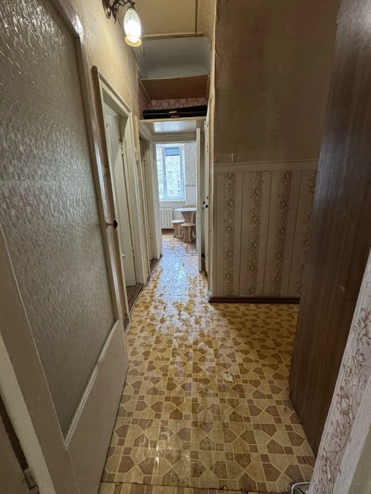 3к сталинка 70 м². Потолки 3м