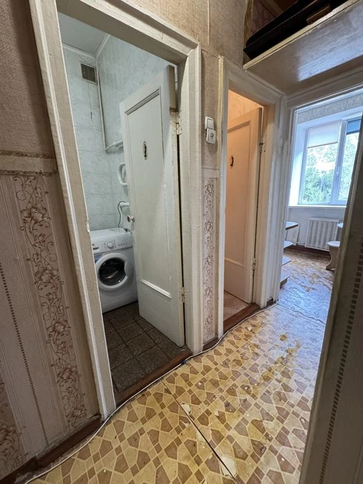 3к сталинка 70 м². Потолки 3м