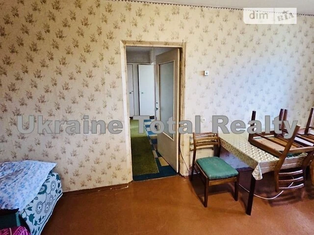 Продаж 2к квартири 47 кв. м на просп. Володимира Івасюка 44