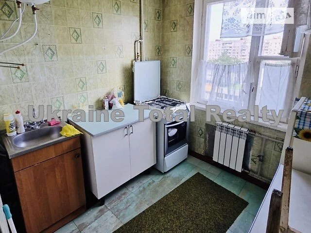 Продаж 2к квартири 47 кв. м на просп. Володимира Івасюка 44