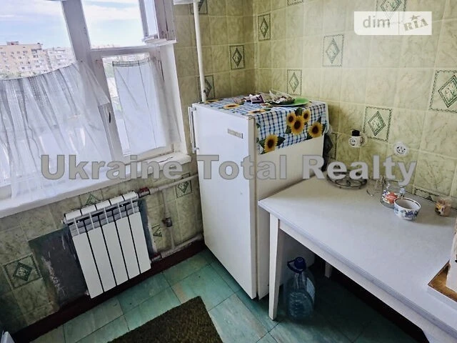 Продаж 2к квартири 47 кв. м на просп. Володимира Івасюка 44
