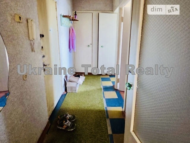 Продаж 2к квартири 47 кв. м на просп. Володимира Івасюка 44