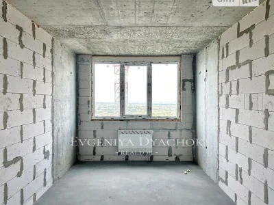 Продаж 5к квартири 149 кв. м на вул. Михайла Максимовича 32