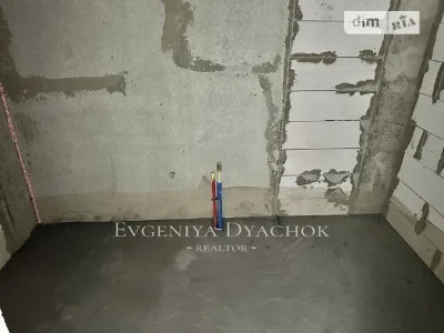 Продаж 5к квартири 149 кв. м на вул. Михайла Максимовича 32