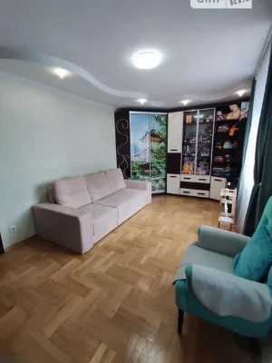 Продаж 3к квартири 105.1 кв. м на вул. Братства тарасівців 1