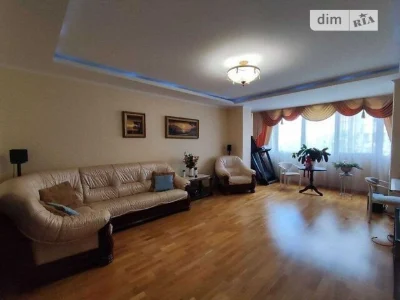 Продаж 3к квартири 105.1 кв. м на вул. Братства тарасівців 1