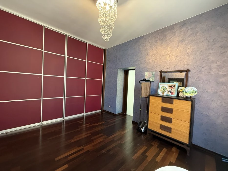 Продаж 4кім квартири в центрі Львова вул. Огієнка бічна Горо