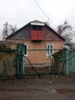 Продам частину будинку на Старому місті!