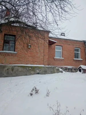 Продам частину будинку на Старому місті!
