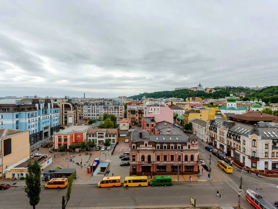 Квартира. Київ, Нижній Вал вул., (Будинок 1)