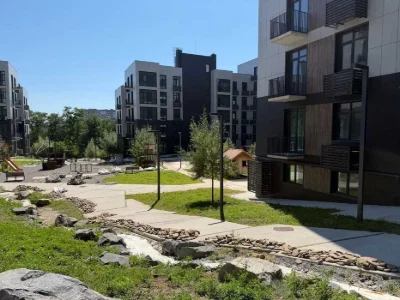Продам 2-комнатную квартиру в новострое в центре (ЖК Форест