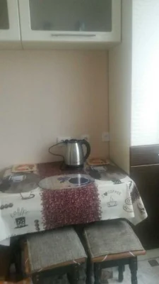Продам 3 кімнатну квартиру, Оболонь, вул. Прирічна 19.