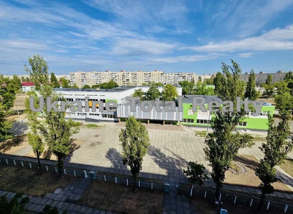 ОБОЛОНЬ! 2 кінмтна квартира під ремонт! Проспект Героїв Стал