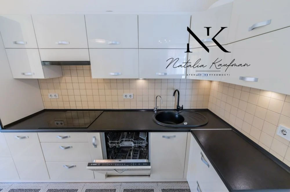 Продаж 2 к кв 62 м2. Комфорт Таун