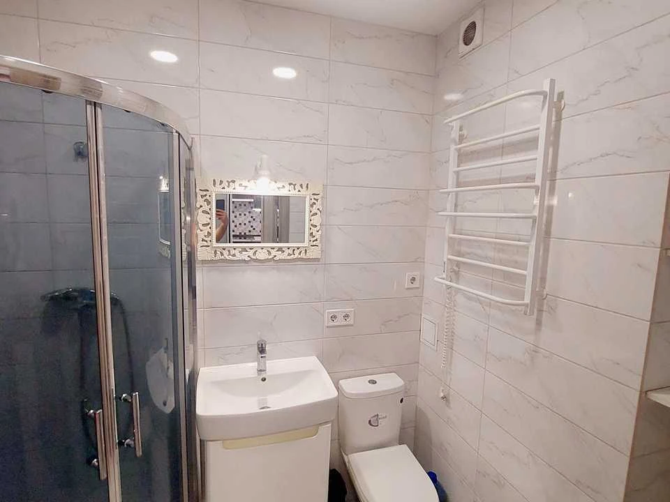 Квартира. Київ, Любомира Гузара просп. (Космонавта Комарова)