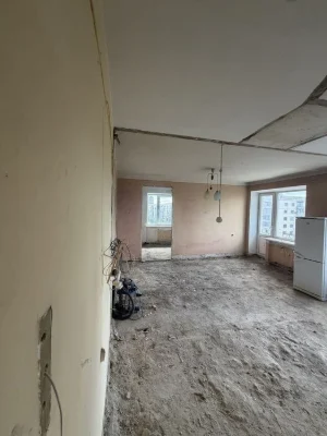 Продам видову квартиру в Печерському районі Києва