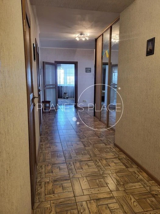 Продам 2к. квартиру Вул. Юрія Литвинського 64 Дарниця