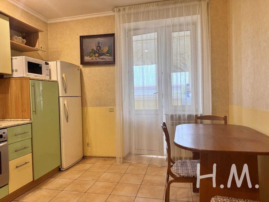 2 кімн. з чудовим видом, метро Лівобережна, Микільсько-Слобі