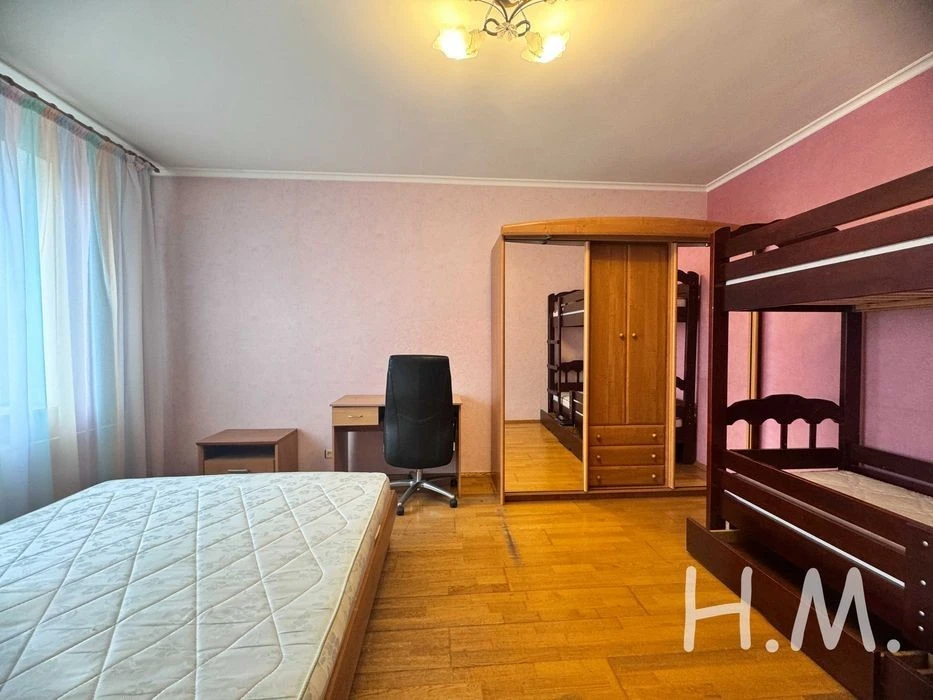 2 кімн. з чудовим видом, метро Лівобережна, Микільсько-Слобі