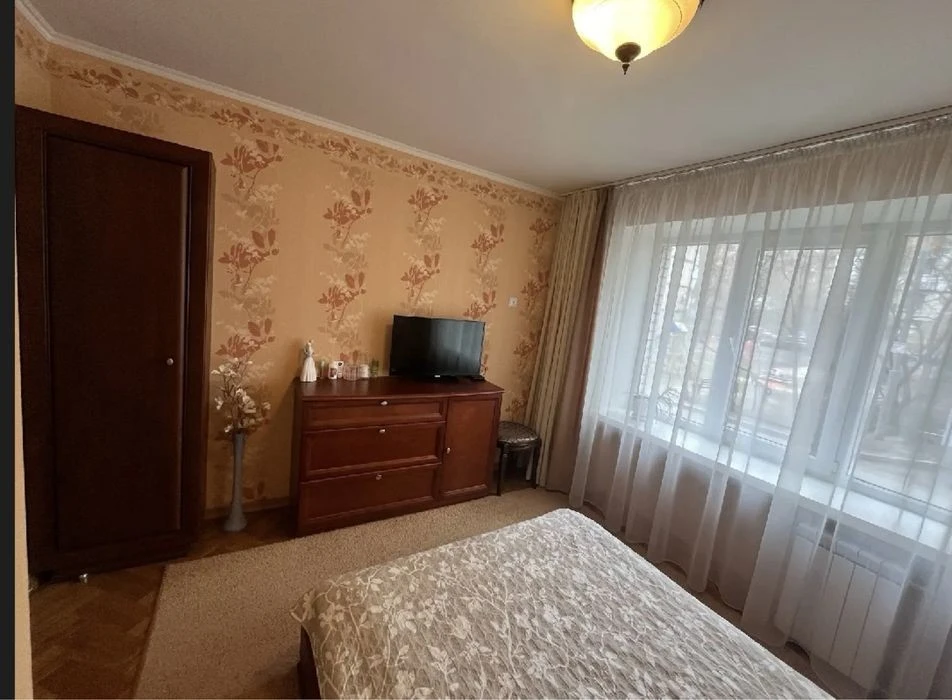Соломʼянский р-он, Богданівська 4, 2 поверх, 3-х кім. кв.
