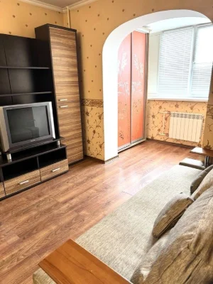 Продам квартиру, ТЕРМІНОВО! Двушка з ремонтом, двокімнатна к