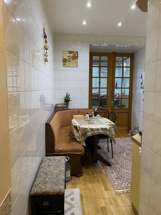 Продаж 3к. квартири, сталінка, пр. Повітрофлотський 34